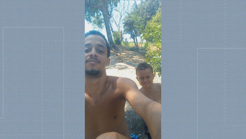 Paulo César tirou foto com Henry Gabriel horas antes da morte do menino — Foto: Reprodução/ TV Globo