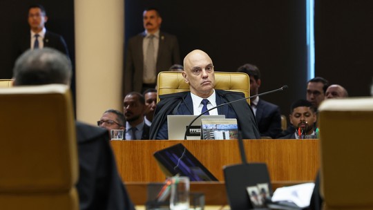 Moraes faz acusações contra Mendonça, que acusa o ministro de mentir