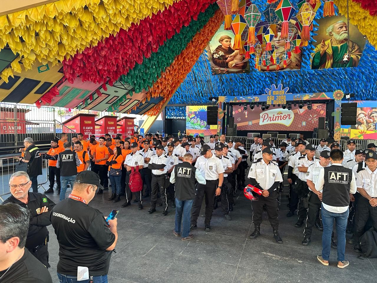 Fiscalização identifica vigilantes trabalhando de maneira informal no São João de Campina Grande