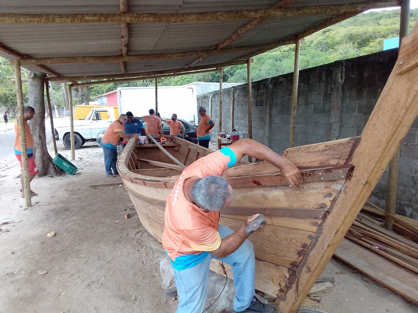 Projeto Novos Mestres oferece cursos gratuitos de Mecânica e Carpintaria Naval em Araruama
