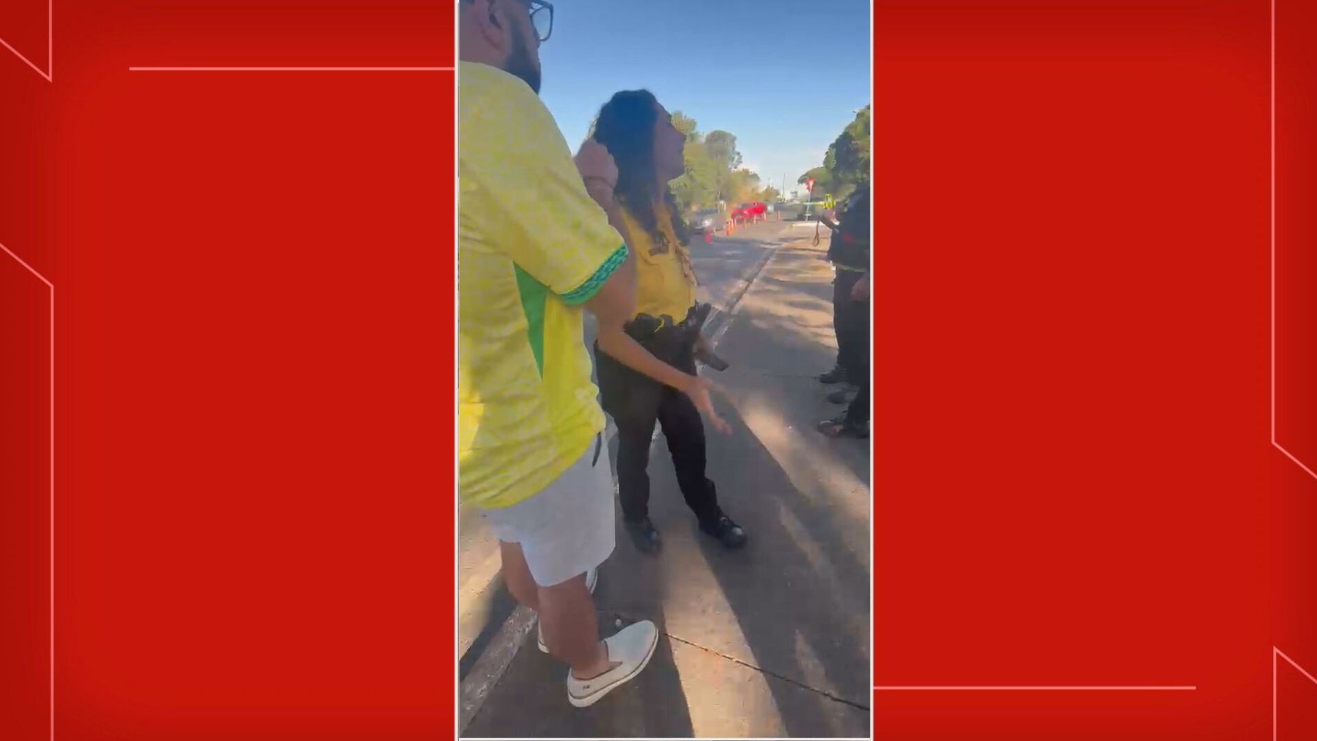 VÍDEO: homem dá 'ordem de prisão' à agente do Detran, que responde com palavrão, em blitz no DF