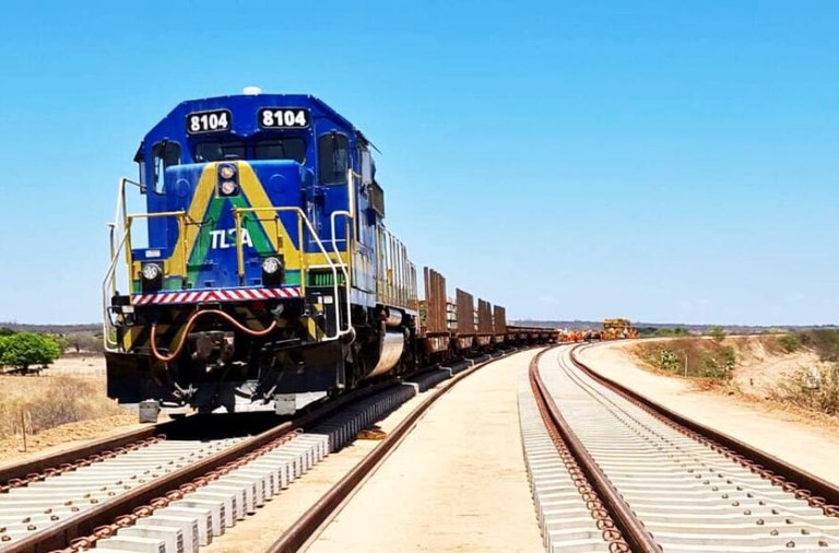 Trem de passageiros entre Recife e Caruaru pode voltar a circular após 25 anos