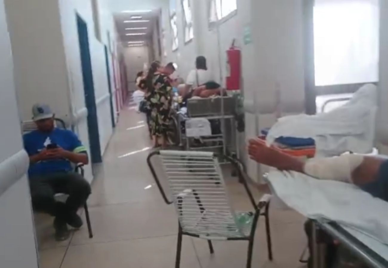 Hospital Geral de Palmas fica com corredores lotados de pacientes; VÍDEO