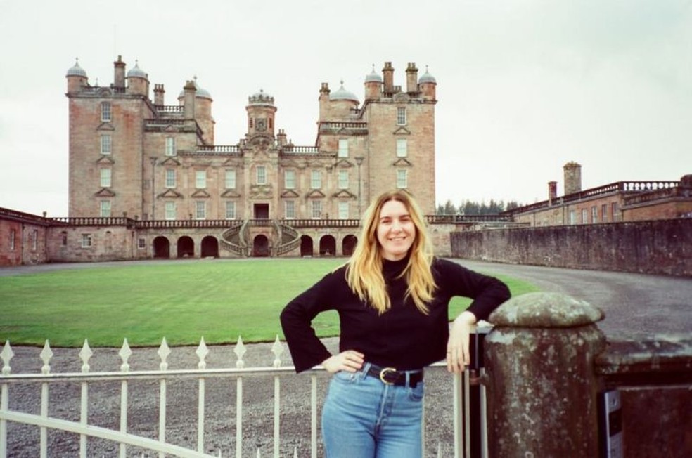 Olivia em Drumlanrig — Foto: BBC