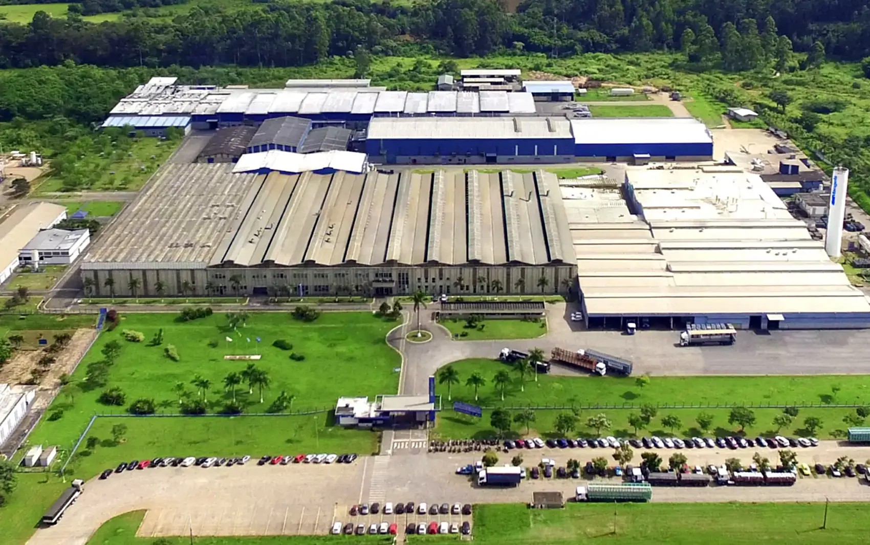 Trabalhador fica gravemente ferido após acidente em indústria metalúrgica de Três Corações, MG