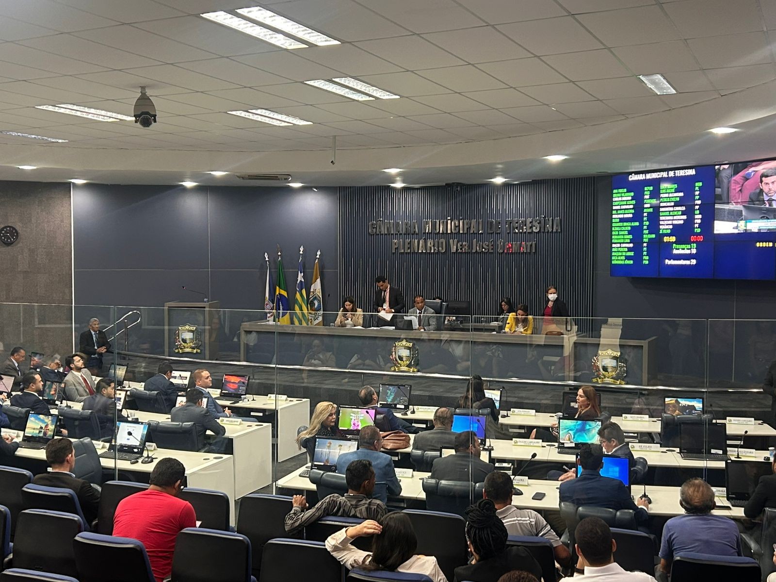 Votação de empréstimo de R$ 435 mi para Prefeitura de Teresina é suspensa após vereadores pedirem vistas