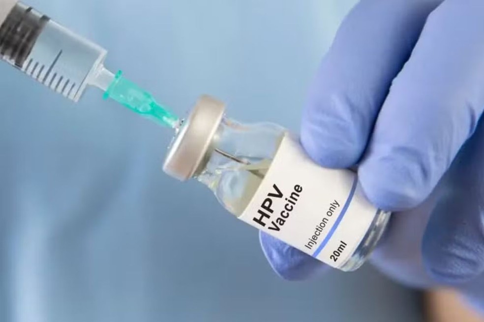 Faixa etária da vacinação contra o HPV inclui adolescentes de 15 a 19 anos. — Foto: Getty Images