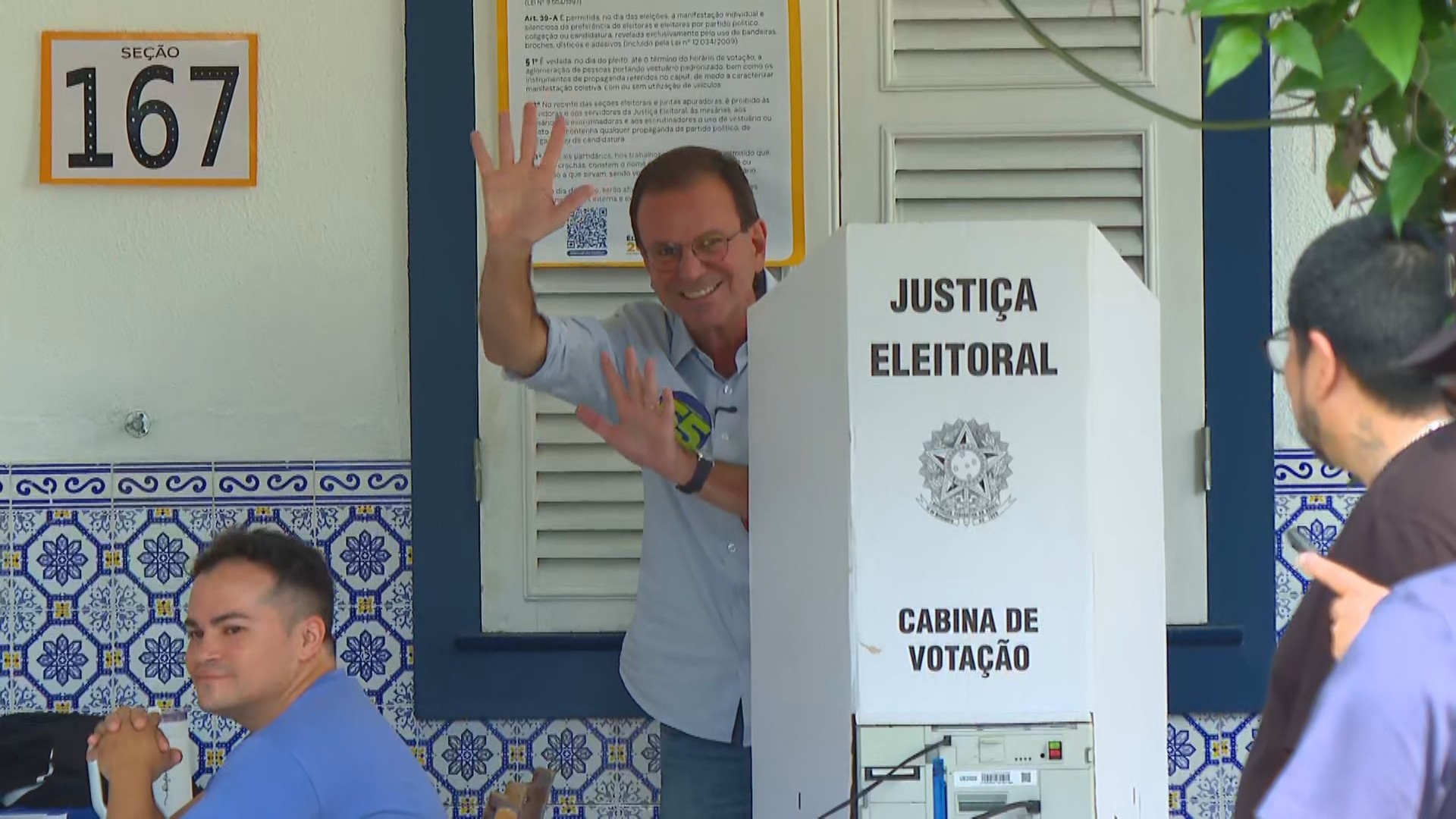 Eduardo Paes vota no Gávea Golf Club, em São Conrado, na Zona Sul do Rio 