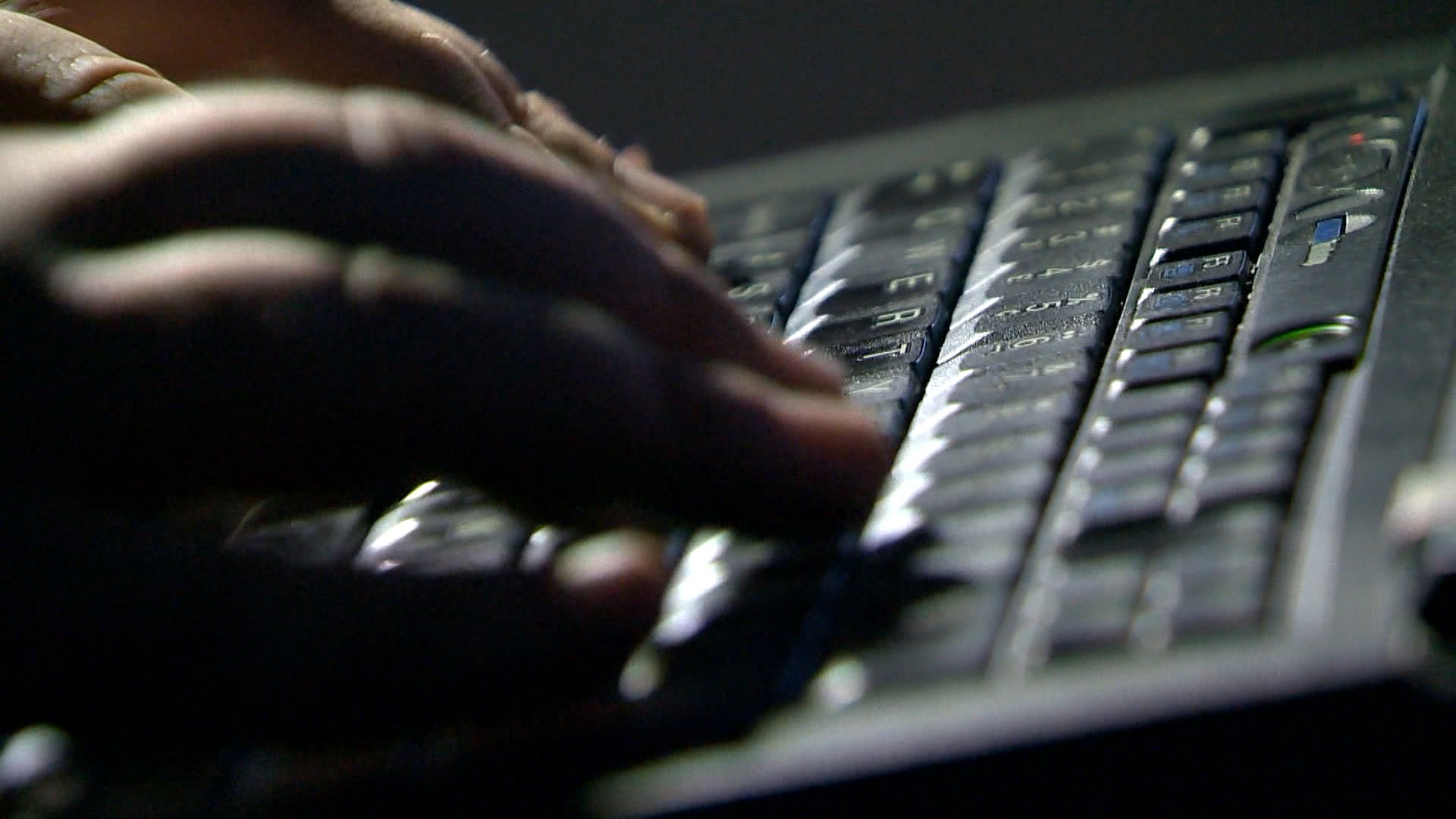 Golpes do PIX e do falso advogado: ES registra média de 144 casos de estelionato por dia no 1º semestre