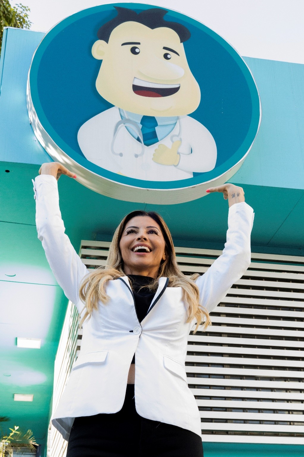 Lúcia Feitoza, CEO da Rede de Clínicas Dr. Saúde, comemora resultados