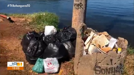 Moradora reclama de lixo espalhado na praia da Graciosa em Palmas