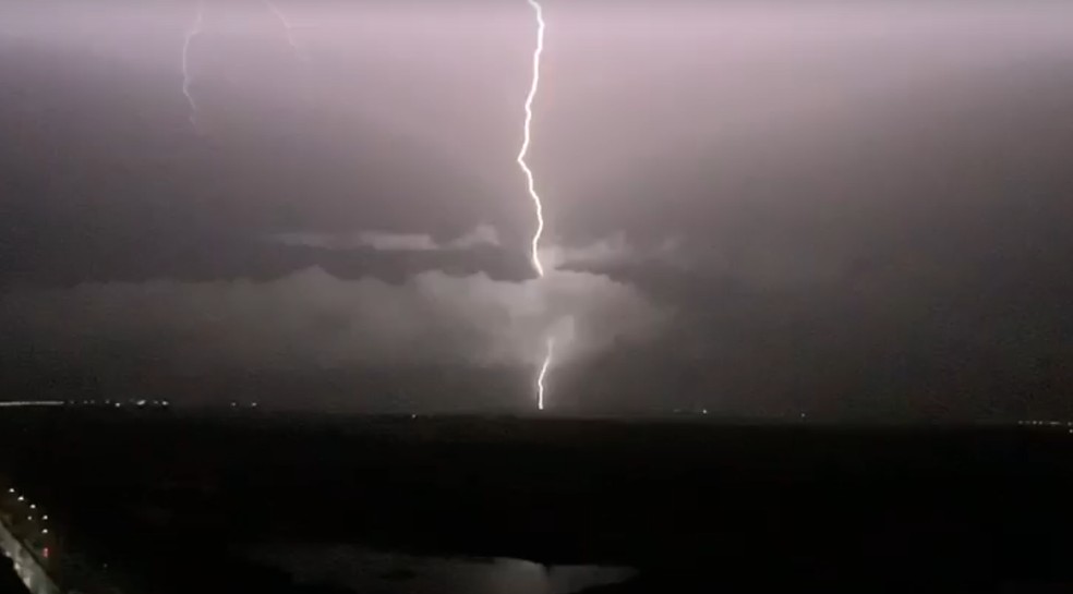 Raio cai em Natal (Arquivo) — Foto: Reprodução