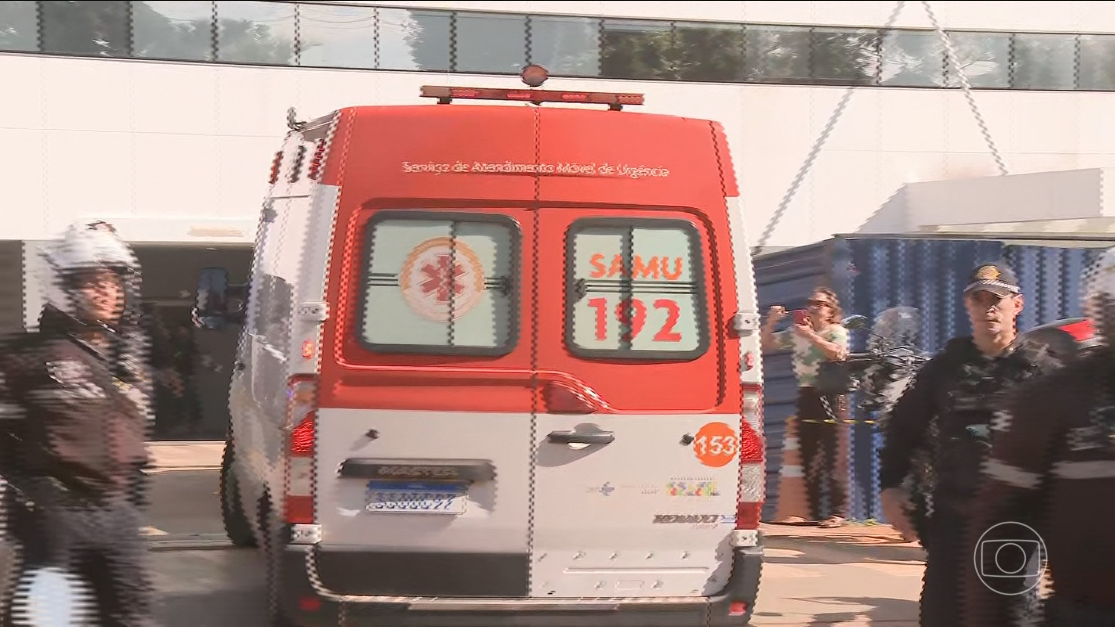 Situação do ex-presidente Jair Bolsonaro é 'extremamente grave', diz equipe médica