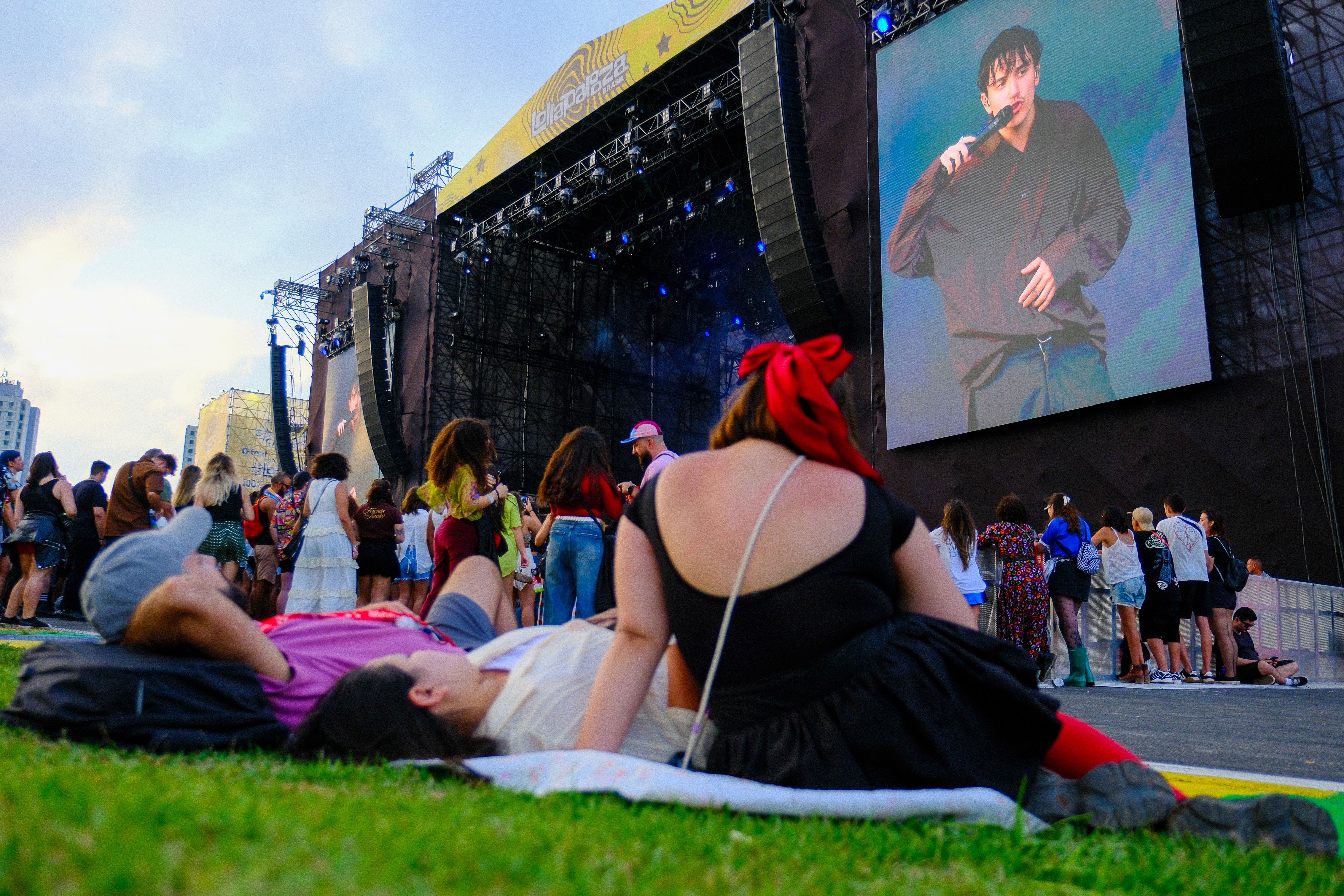 Lollapalooza 2026: chuva pode marcar presença no 1º dia de festival; confira previsão do tempo para o fim de semana em SP