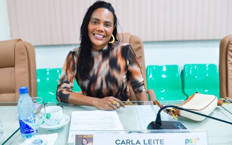 MP investiga ataques racistas que chamaram vereadora do AM de 'chimpanzé' nas redes sociais