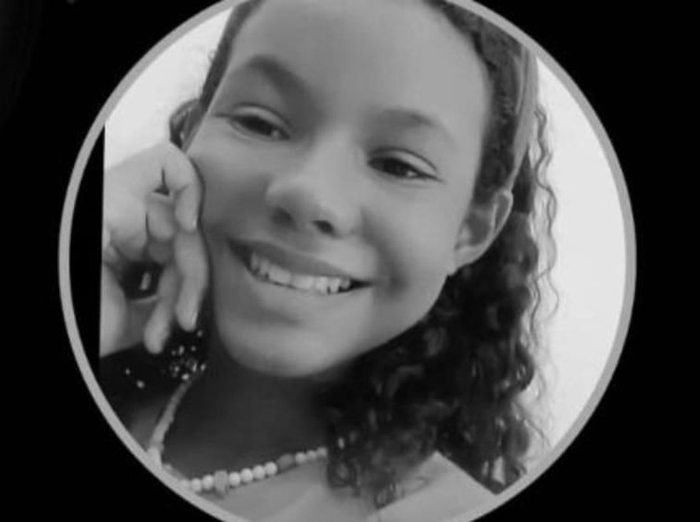 Maria Ester, de 12 anos, morreu no hospital, segundo a fam&iacute;lia &mdash; Foto: Reprodu&ccedil;&atilde;o