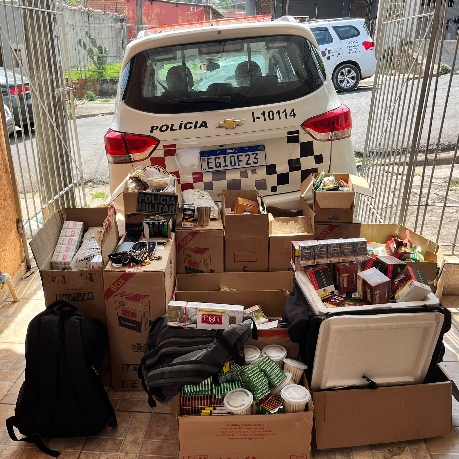 Grupo é preso e PM apreende cerca de 90 mil em cigarros e isqueiros de contrabando em Piracicaba