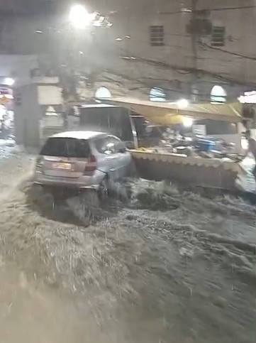 Grande Rio registra chuva forte em vários pontos