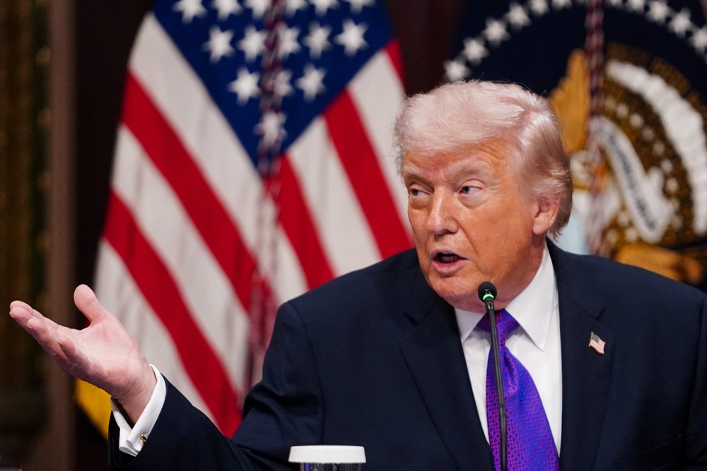 Trump suspende lei de moradias populares para pressionar Congresso a votar projeto sobre regras eleitorais