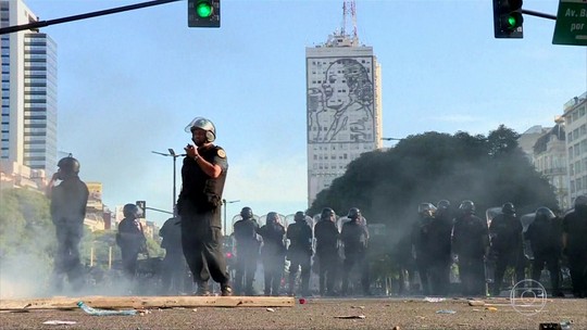 América Latina: Venezuela enfrenta a fome e Argentina vive grandes tragédias - Programa: Retrospectiva 