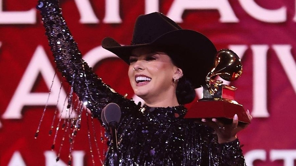 Ana Castela recebe Grammy Latino 2024 — Foto: Reprodução