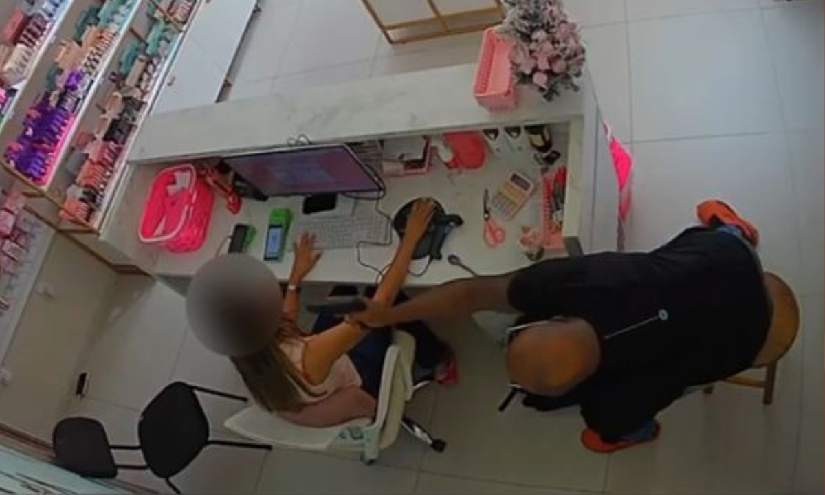 Suspeito de violência doméstica foragido é preso após ameaçar a ex com arma em Feira de Santana