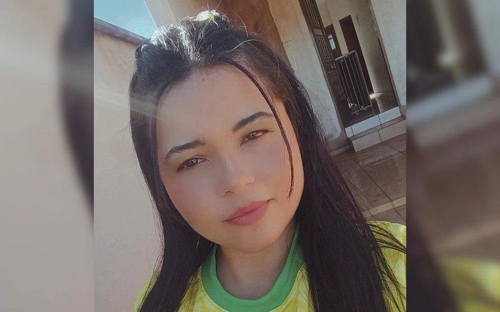 Gine Kelly Valadão de Castro, de 29 anos, foi morta em Itumbiara — Foto: Reprodução/Instagram de Gine Kelly