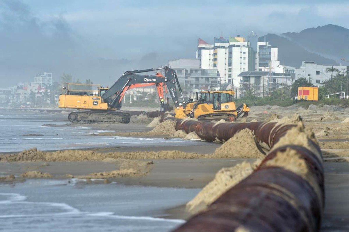 Com estruturas finalizadas, obras da Orla de Matinhos chegam a 86