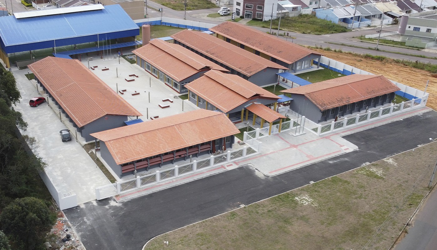 Prefeitura de Fazenda Rio Grande inaugura escola com recursos próprios | G1