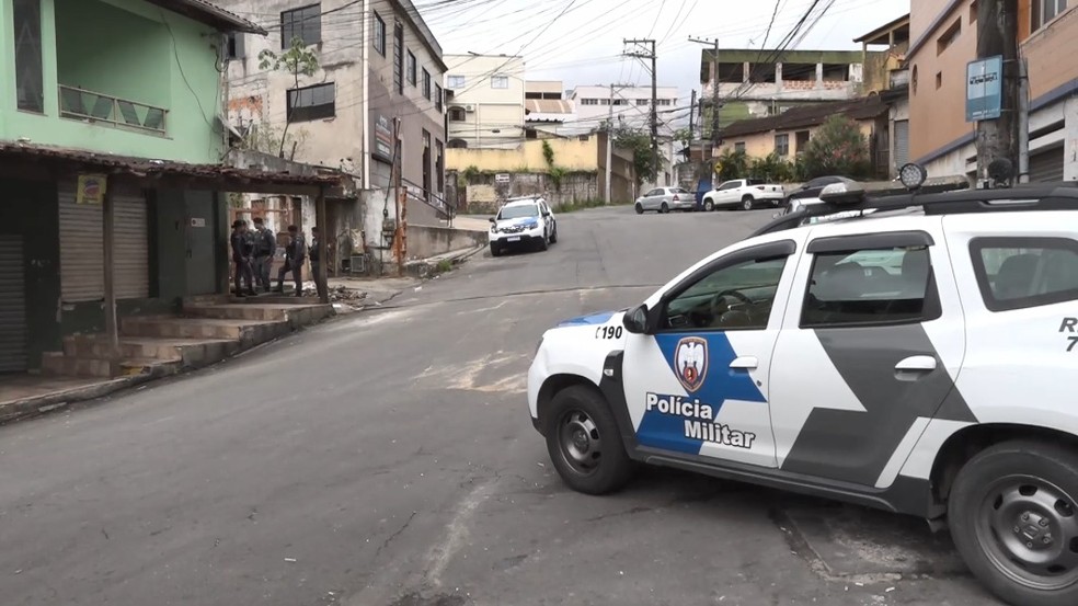 Ataque a tiros deixa quatro homens feridos em Cariacica — Foto: Reprodução/Tv Gazeta
