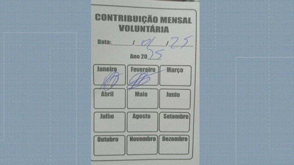Moradores denunciam que milicianos estão cobrando taxas de moradores e comerciantes do Catiri — Foto: Reprodução/TV Globo