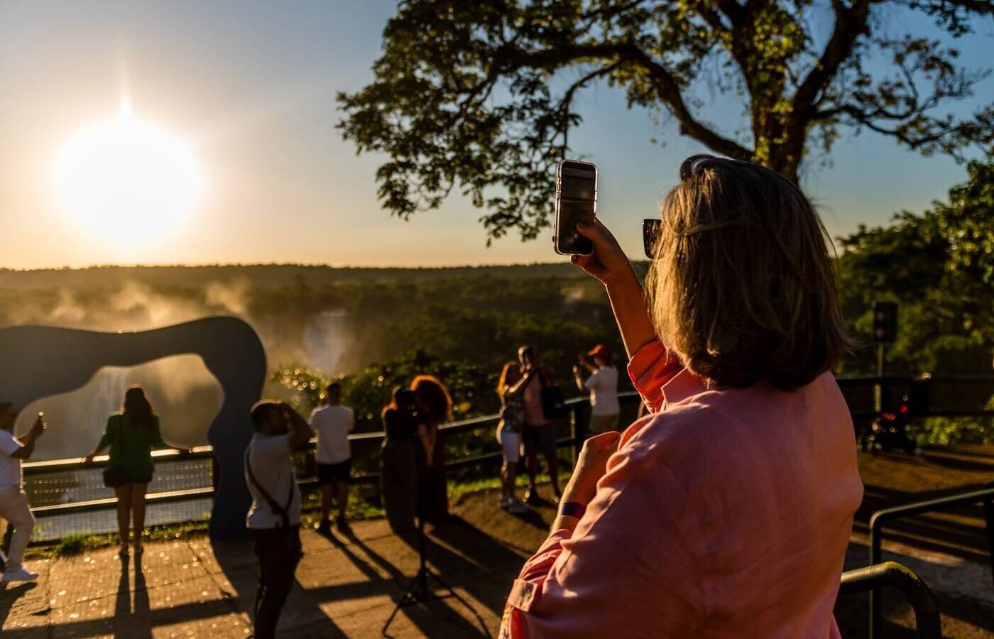 Pôr do Sol nas Cataratas tem datas extras nessas férias