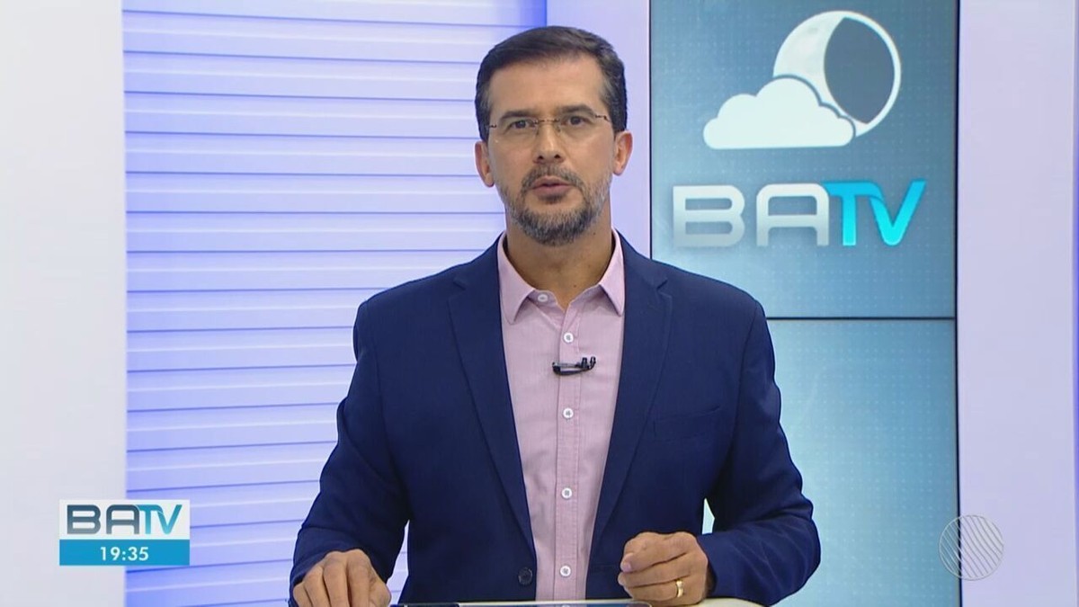 Três pessoas morrem e uma fica ferida em acidente na BR-101, no interior da Bahia; vítimas eram da mesma família