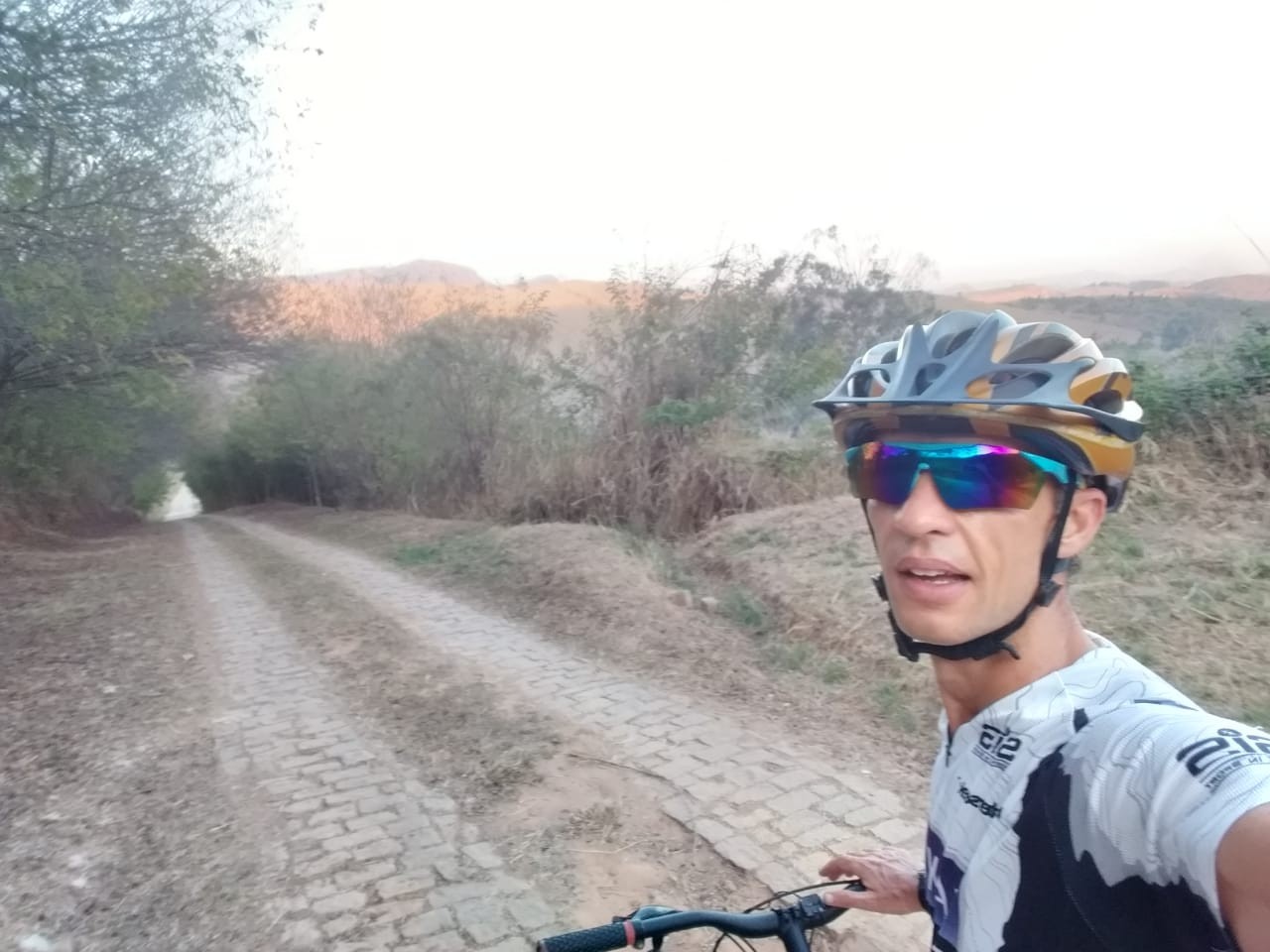Geógrafo vai pedalar 3,5 mil km, do Rio até a COP30 em Belém, em projeto de educação ambiental