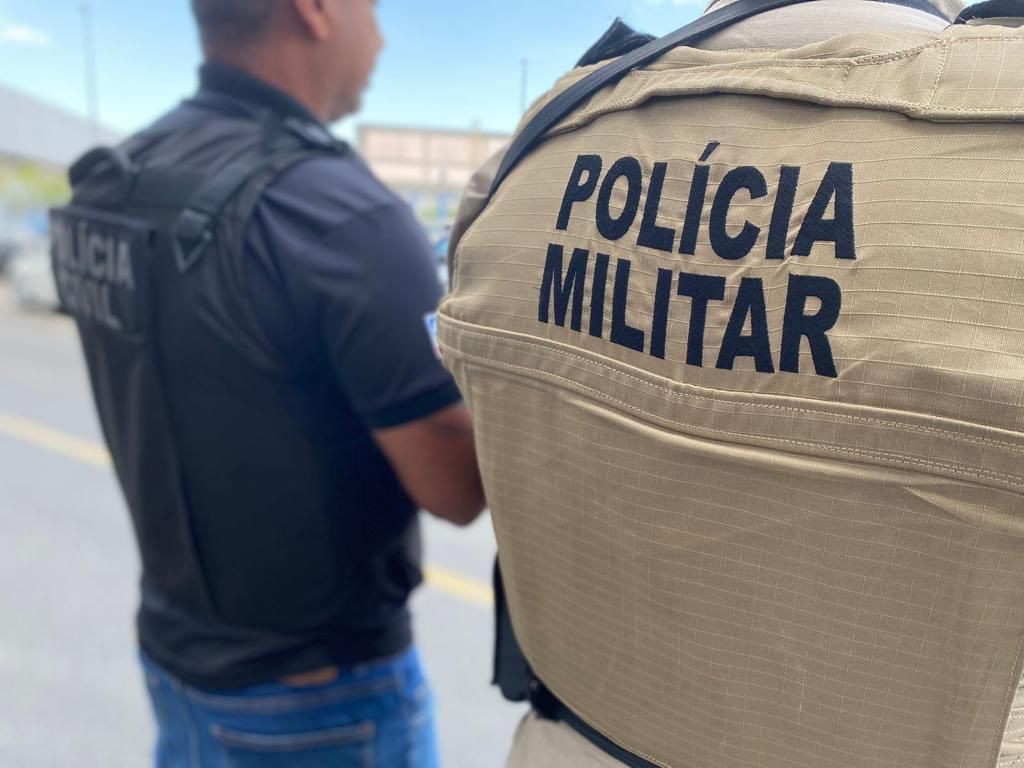 Suspeito de envolvimento em latrocínio de PM morre em confronto com a polícia na Bahia