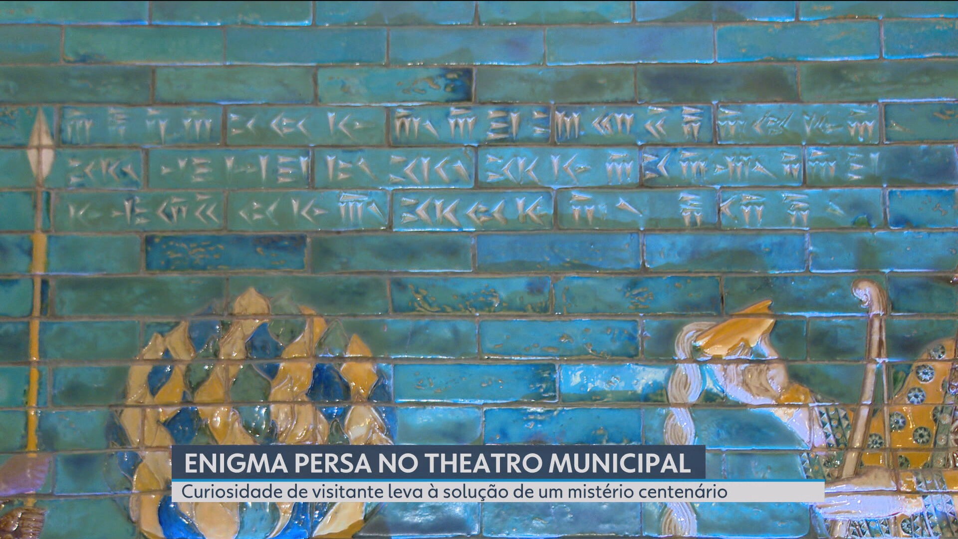Inscrição em persa antigo escondida no Theatro Municipal do Rio é decifrada após mais de um século