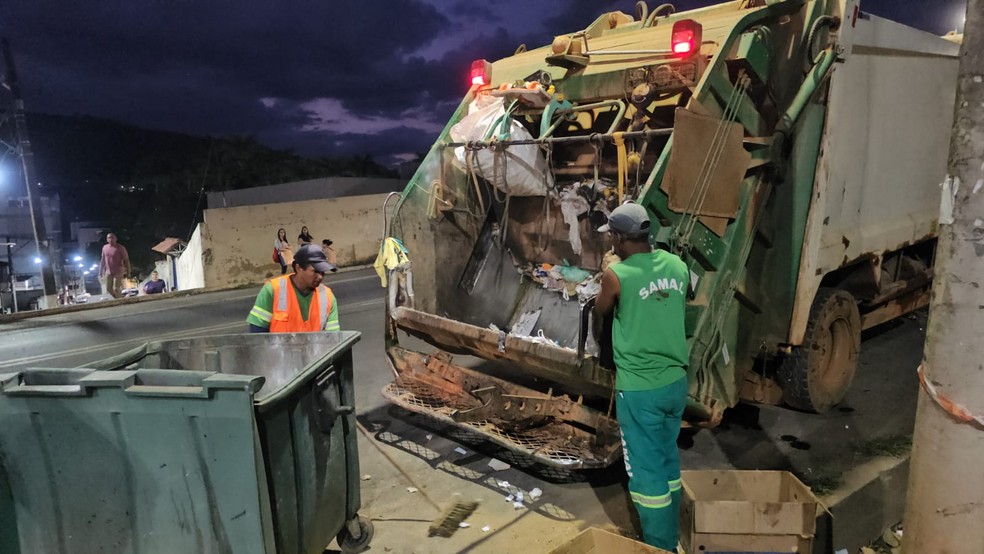 Corpo de recém-nascido é encontrado dentro de lixeira em Manhuaçu — Foto: Jailton Pereira