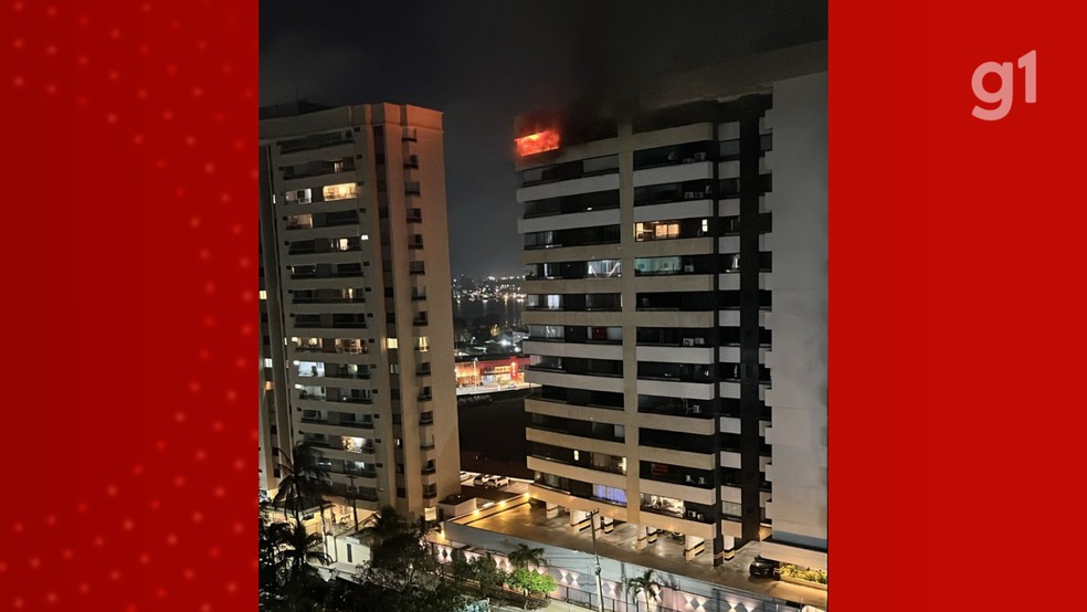 Inc&ecirc;ndio atinge apartamento em pr&eacute;dio residencial na Ponta do Farol em S&atilde;o Lu&iacute;s &mdash; Foto: Redes Sociais