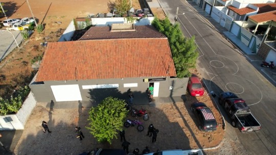 Homem atira em convidados após ser barrado em festa de aniversário, em São Raimundo Nonato