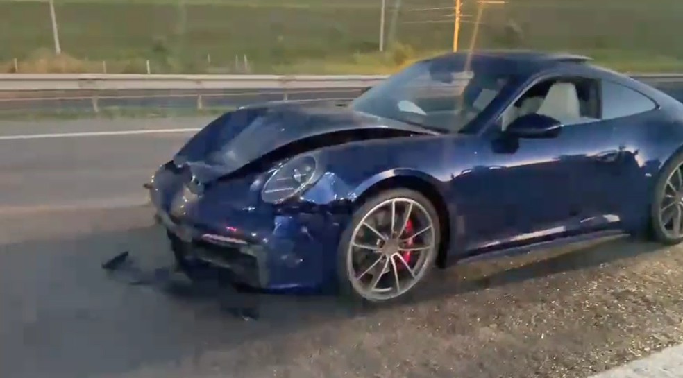 Porsche 911 está envolvido em acidente gravíssimo
