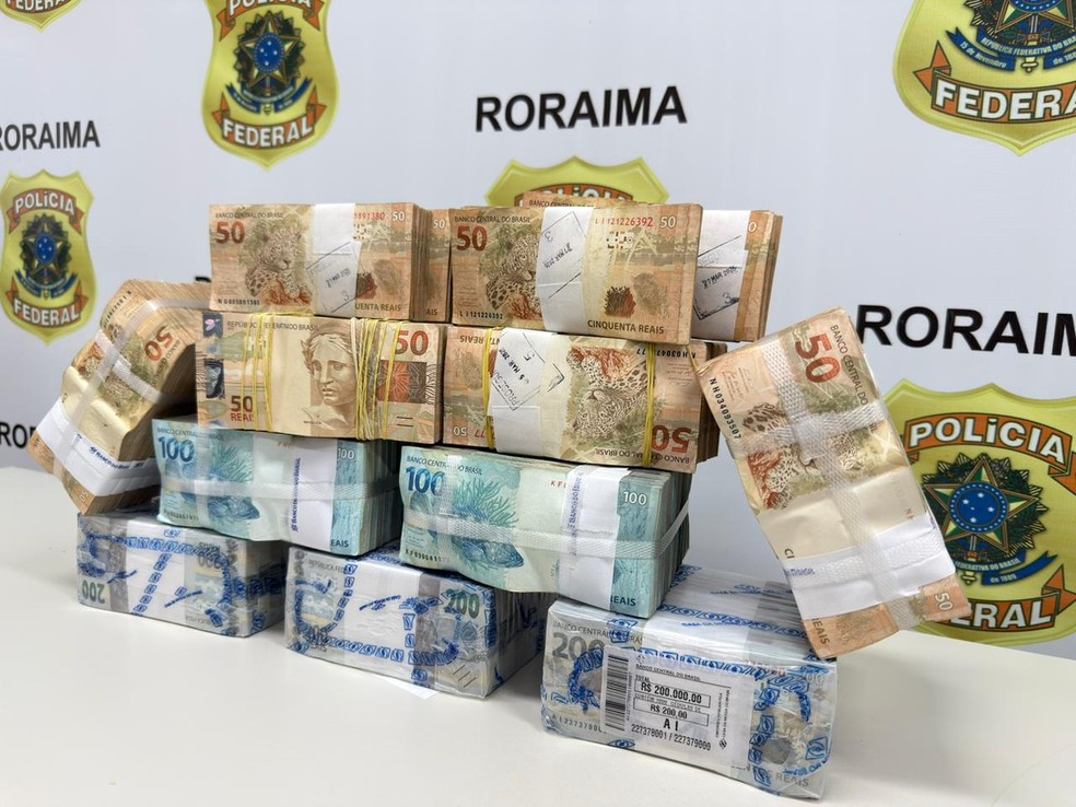 R$ 1 milhão de reais em espécie apreendido pela PF em Boa Vista — Foto: PF/Divulgação