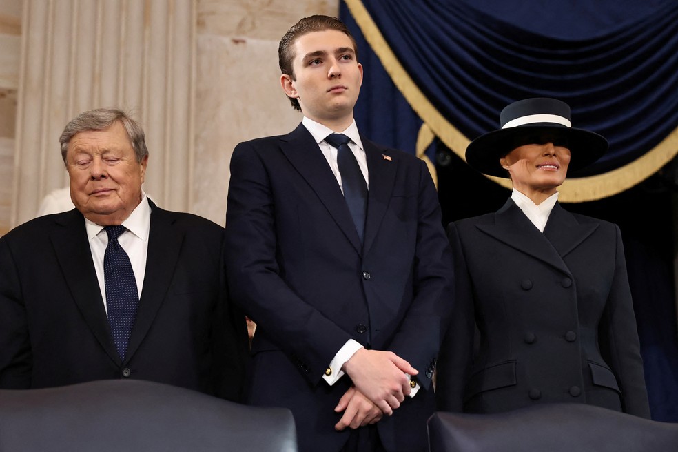 Barron durante a 2° posse do pai, Donald Trump — Foto: Reuters