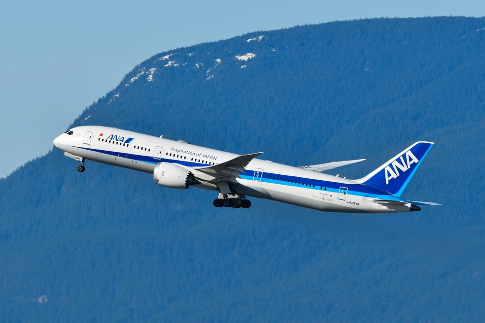 Avião da All Nippon Airways (ANA) — Foto: David Syphers/Unsplash