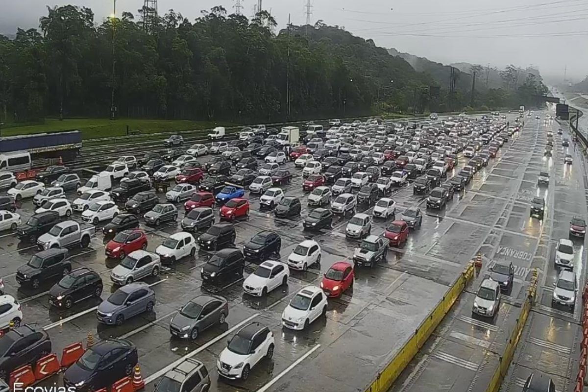 Veja os melhores e piores horários para viajar no feriado de 7 de Setembro; Anchieta tem lentidão em São Bernardo