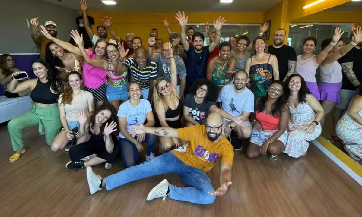 Aulas de forró lotam escolas no período junino; veja onde aprender a dançar em Salvador