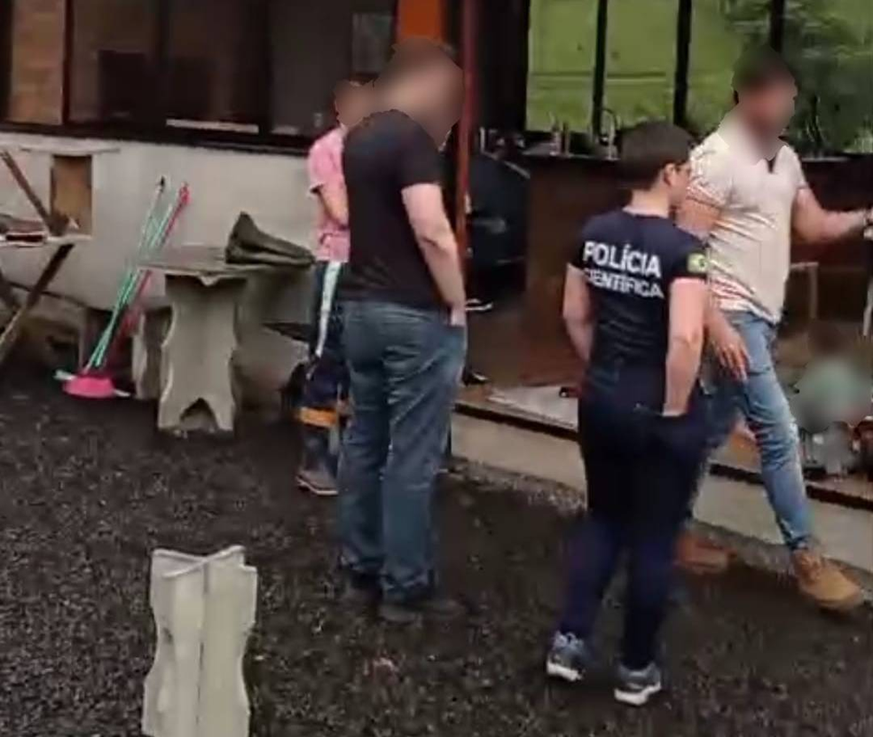 Perícia foi realizada em sítio onde ocorreu o caso em SC — Foto: Divulgação