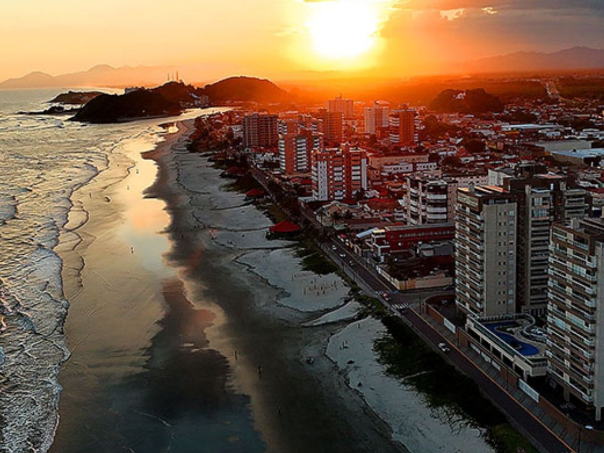 Taxa de autorização para entrada de ônibus e vans em Itanhaém será reajustada em 2026; entenda