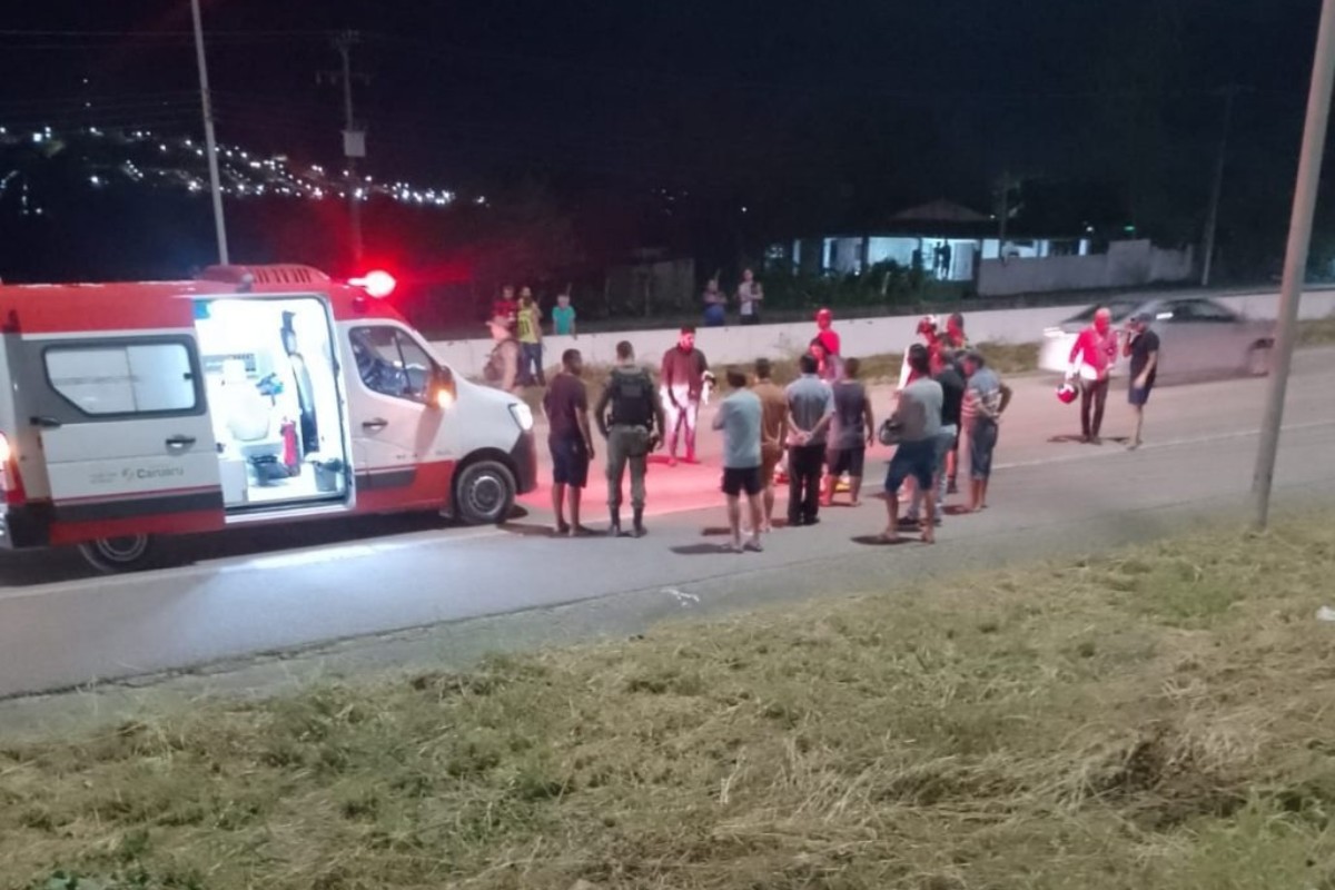Homem morre após ser atropelado por motociclista sem habilitação na BR-232, em Caruaru