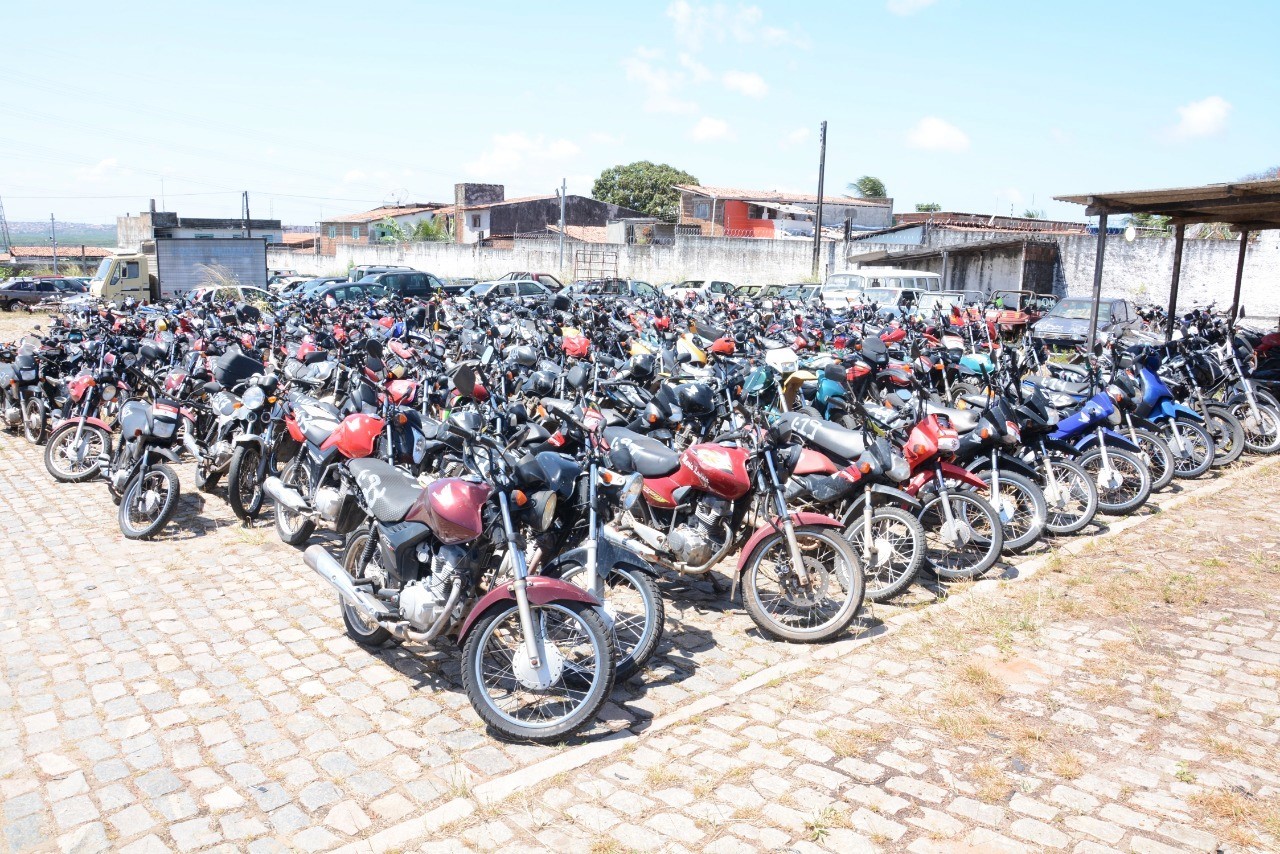 Detran realiza leilão de veículos com motos a partir de R$ 700 no RN