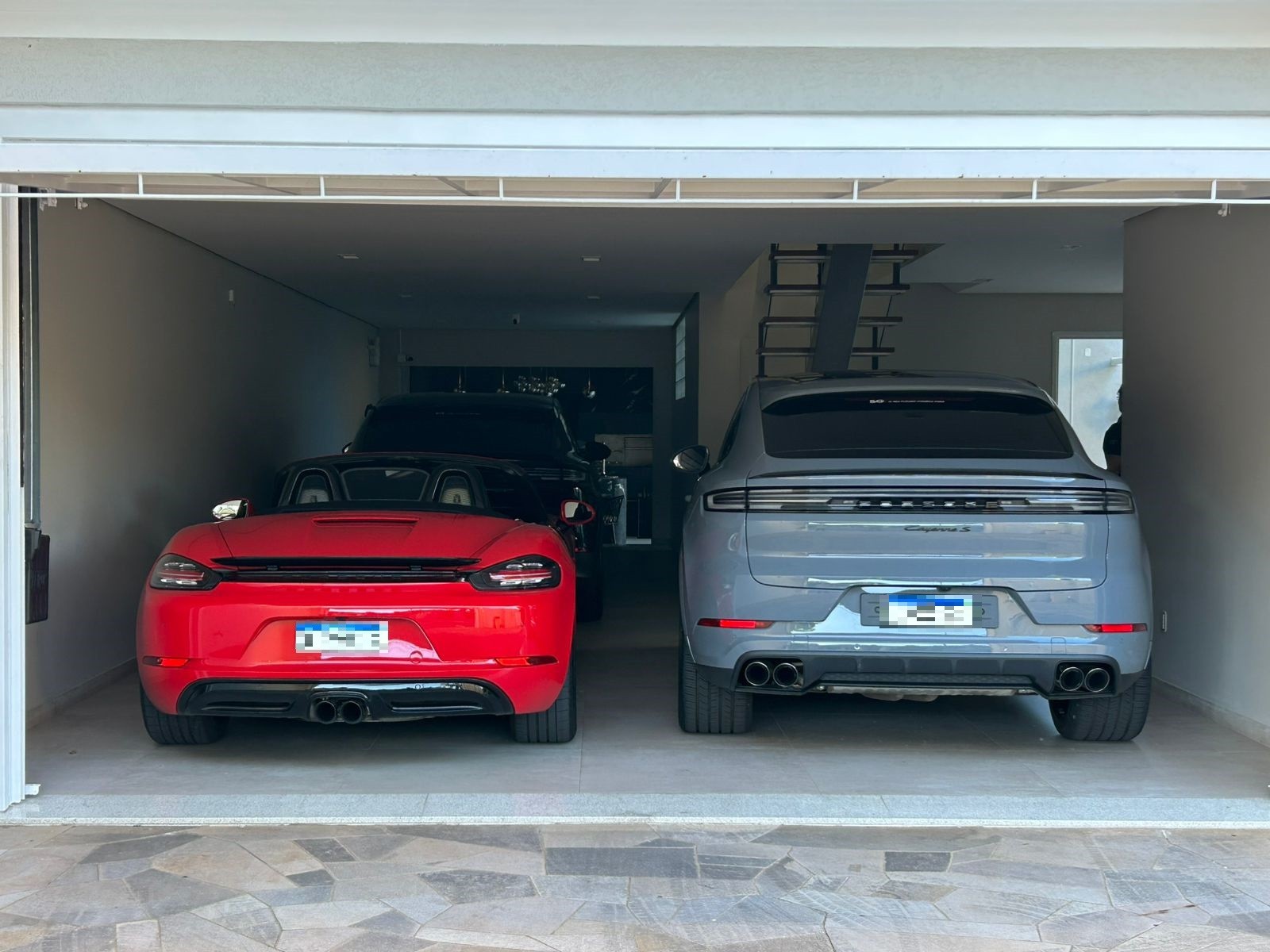 Apartamento à beira-mar, viagens internacionais e passeios de lancha: empresas de consórcio rural suspeitas de golpe de R$ 30 milhões são alvo da polícia no RS